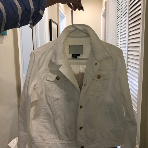 Traditional Denim White jacket by Magda Henao - Picture 4 of 6